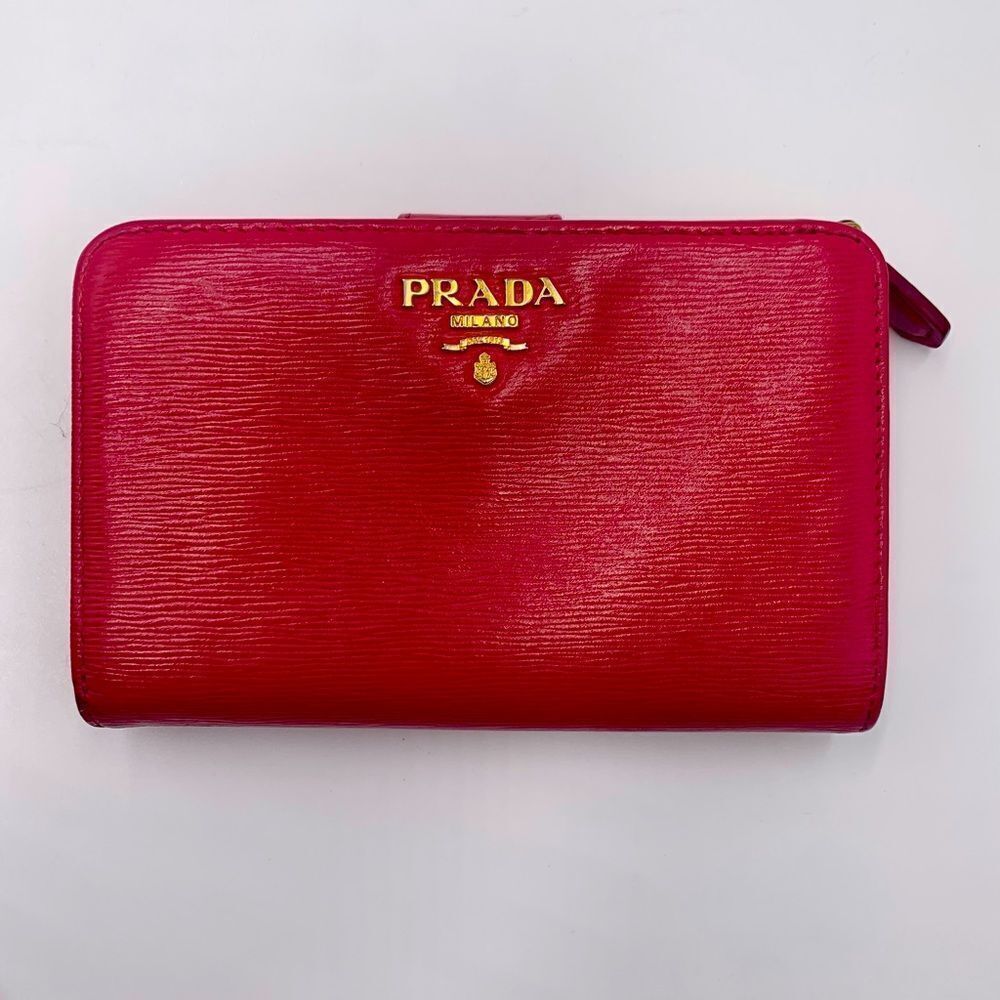 Auth PRADA Small Bifold Fucshia Saffiano Leather Wallet Preloved Very Good